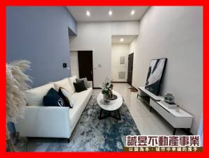 誠昱/佳順一樓庭院靓麗二.